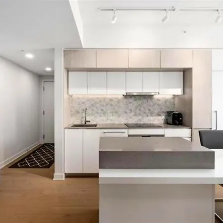 Spectacular Skyline Views - Downtown Montreal - Luxury Condo & Penthouse Room photo