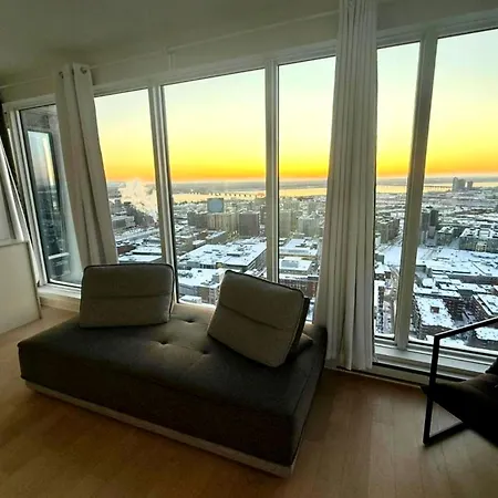 Spectacular Skyline Views - Downtown Montreal - Luxury Condo & Penthouse Exterior photo